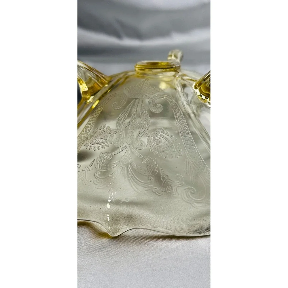 Lancaster Landrum Topaz Yellow Etched Glass 3 Footed Bowl Scalloped 8.5